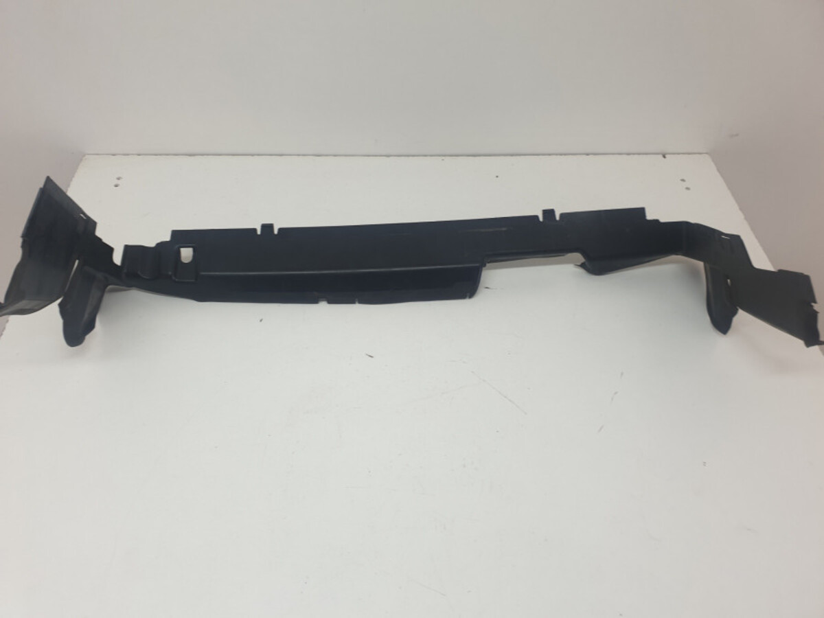 LR069698 Wlot powietrza LAND ROVER DISCOVERY SPORT L550 2015-używany